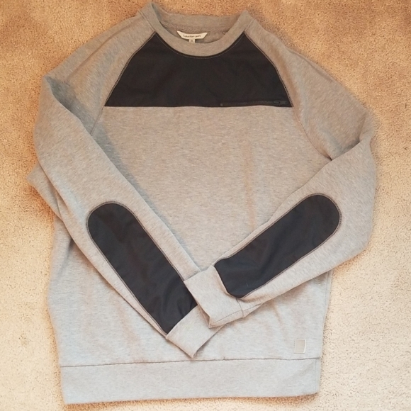 Calvin Klein Sweatshirt - Picture 4 of 5
